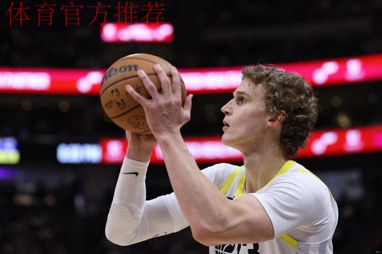 马尔卡宁33+16弗拉格新高 爵士加时力克独行侠